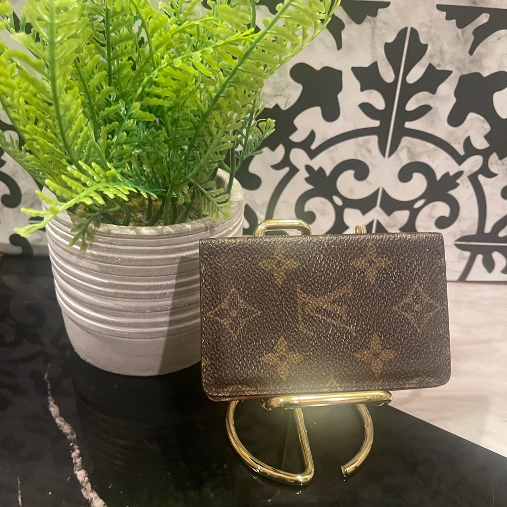 VGUC LV monogram card holder